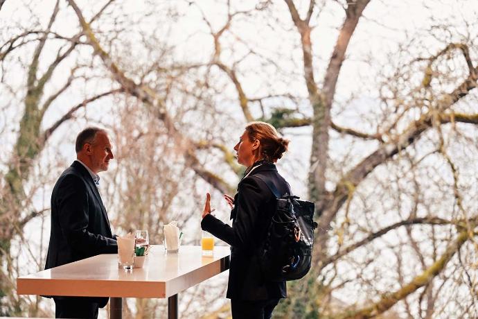 Private oder geschäftliche Anlasse - im GDI 365 Tsge. Unsere Eventlocation steht Ihnen das ganze Jahr über zur Verfügung – von Montag bis Freitag ganz flexibel nach Ihren Bedürfnissen. An Samstagen reservieren wir das GDI für Events ab CHF 20 000 exklusiv für Sie.