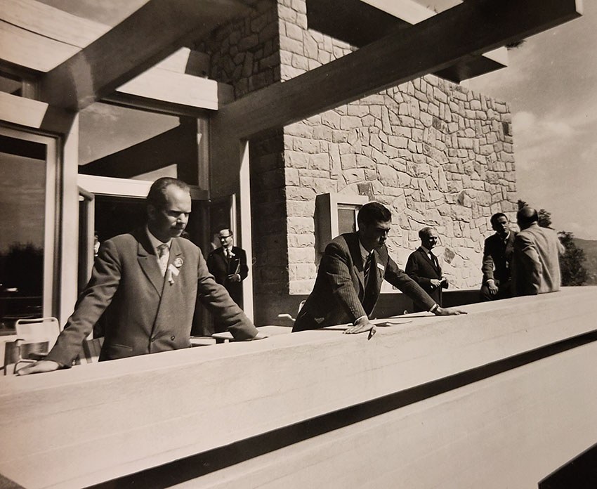 Apero auf Terrasse 1963