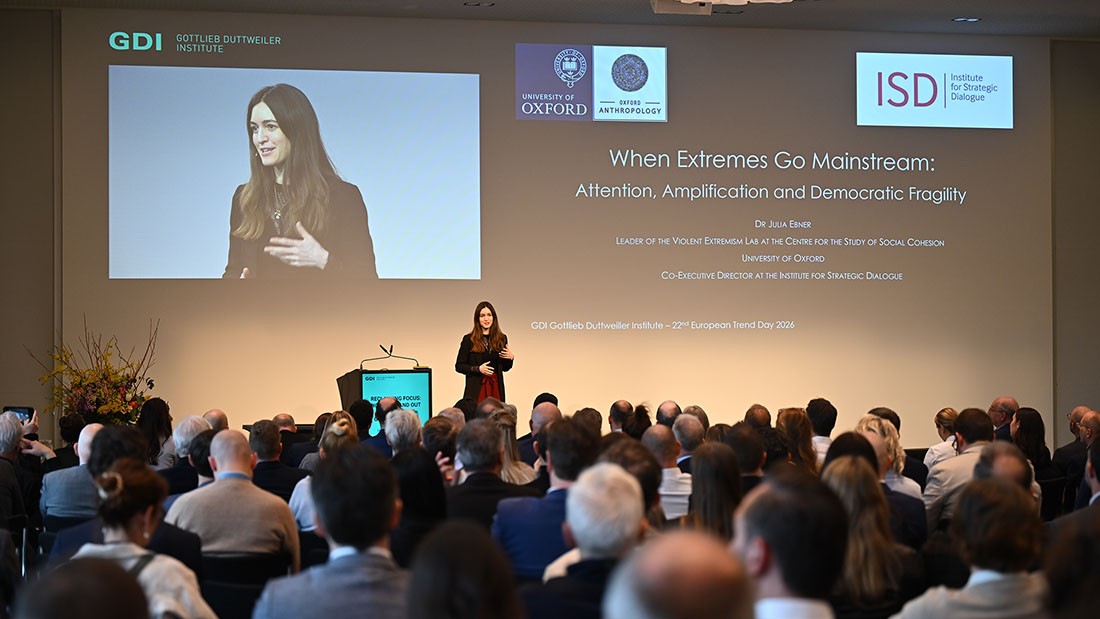 Julia Ebner Julia Ebner